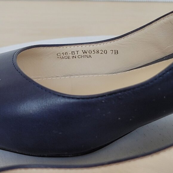 Cole Haan Justine Navy Leather Block Chunky Heels Classic Pumps - Picture 5 of 16